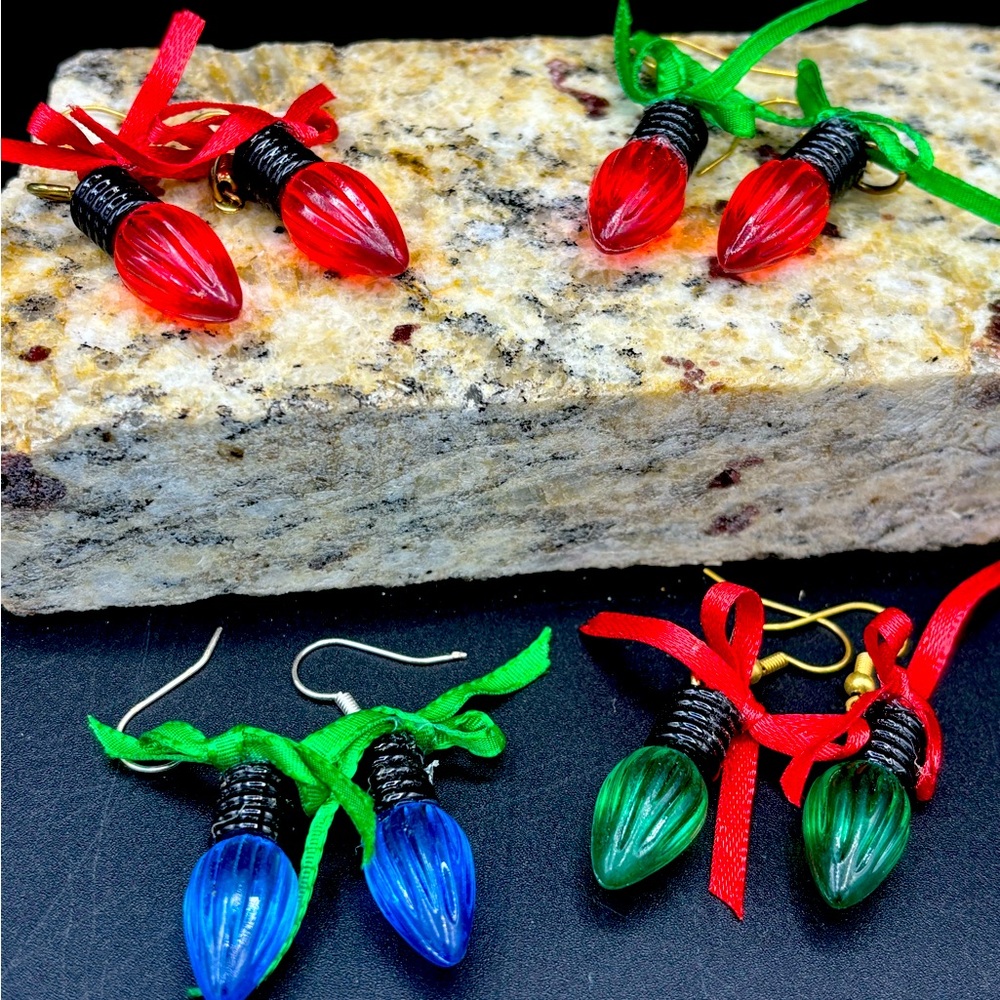 Christmas Earrings, Lightbulb Earrings, Cute Christmas, New Handmade Item